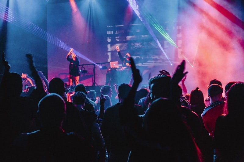 The Art of Vocal Dynamics: From Whisper to Power - Online Singing Lessons with Matt Thompson