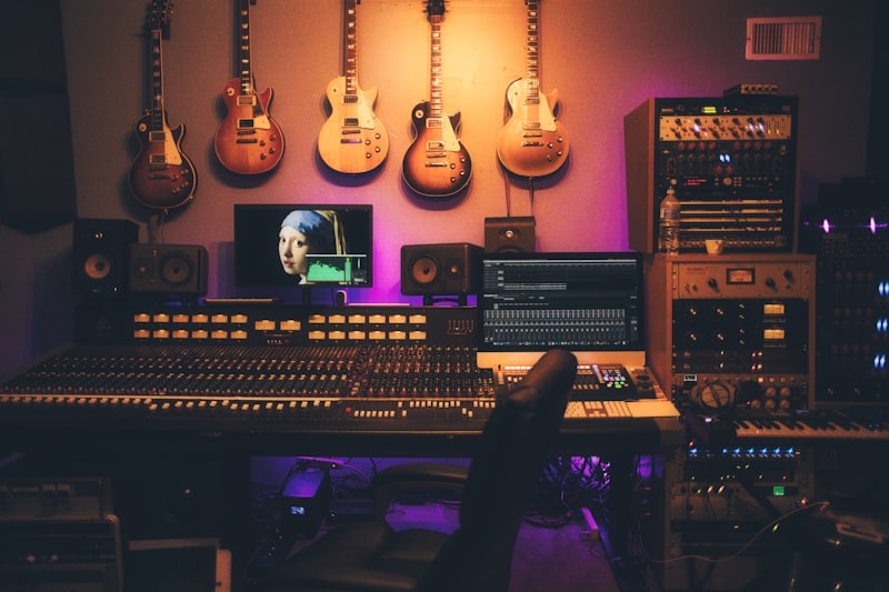 Pitch Accuracy: Singing in Tune Every Time - Online Singing Lessons with Matt Thompson