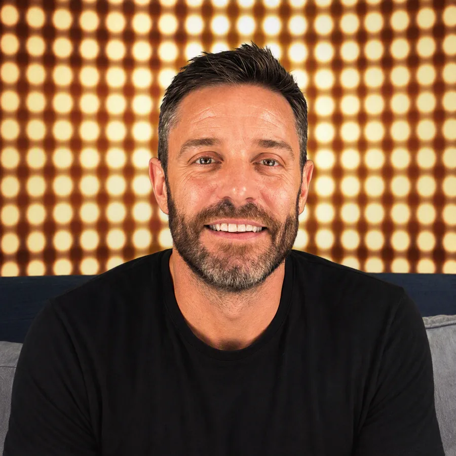 Matt Thompson, live online vocal coach